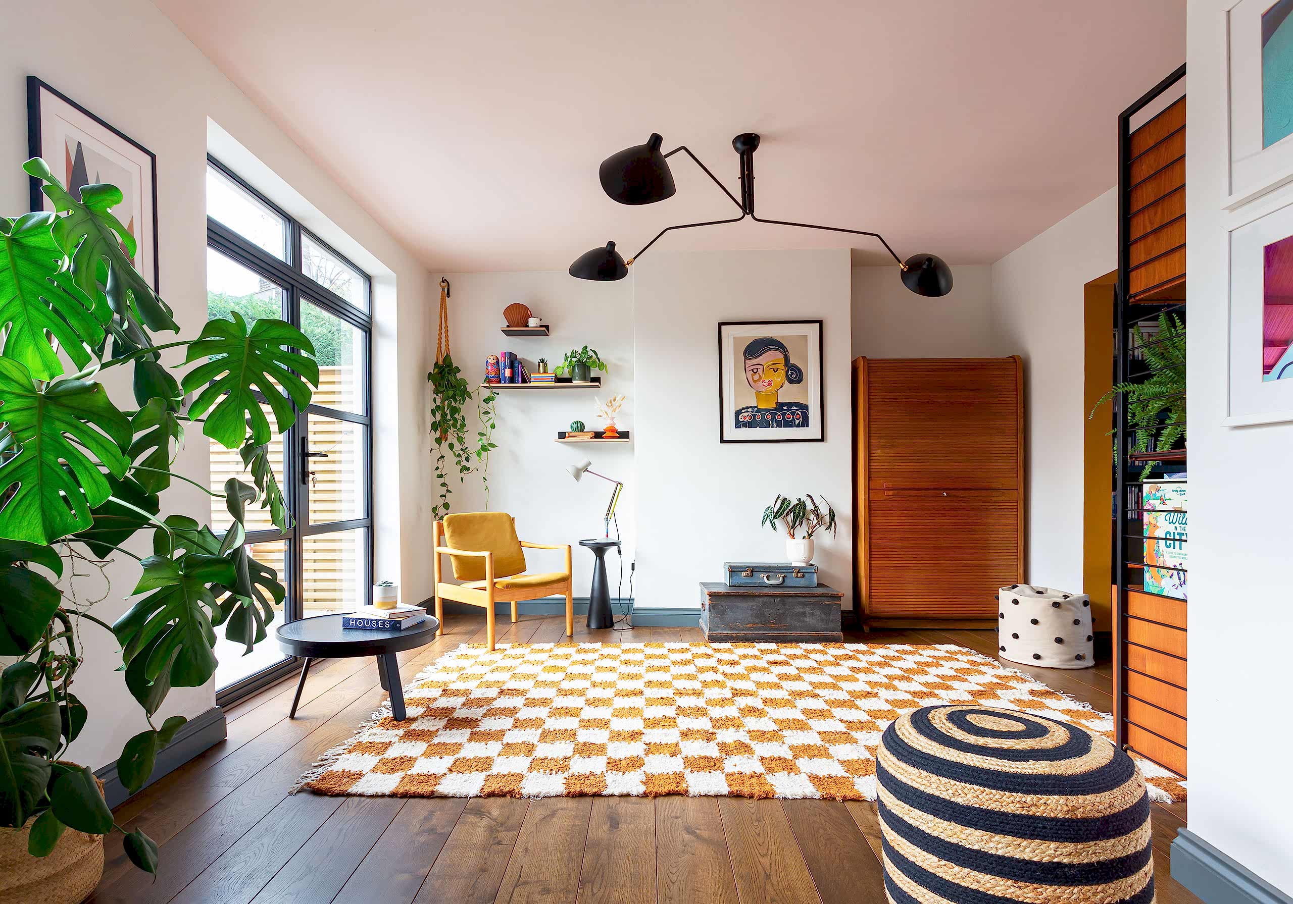 Drawn_interiors_Ewhurst_family_party_room_2560