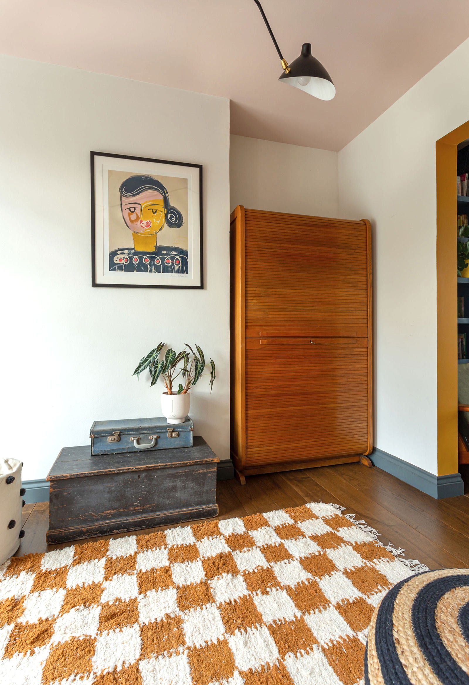 Drawn_interiors_Ewhurst_familyrm_storage4